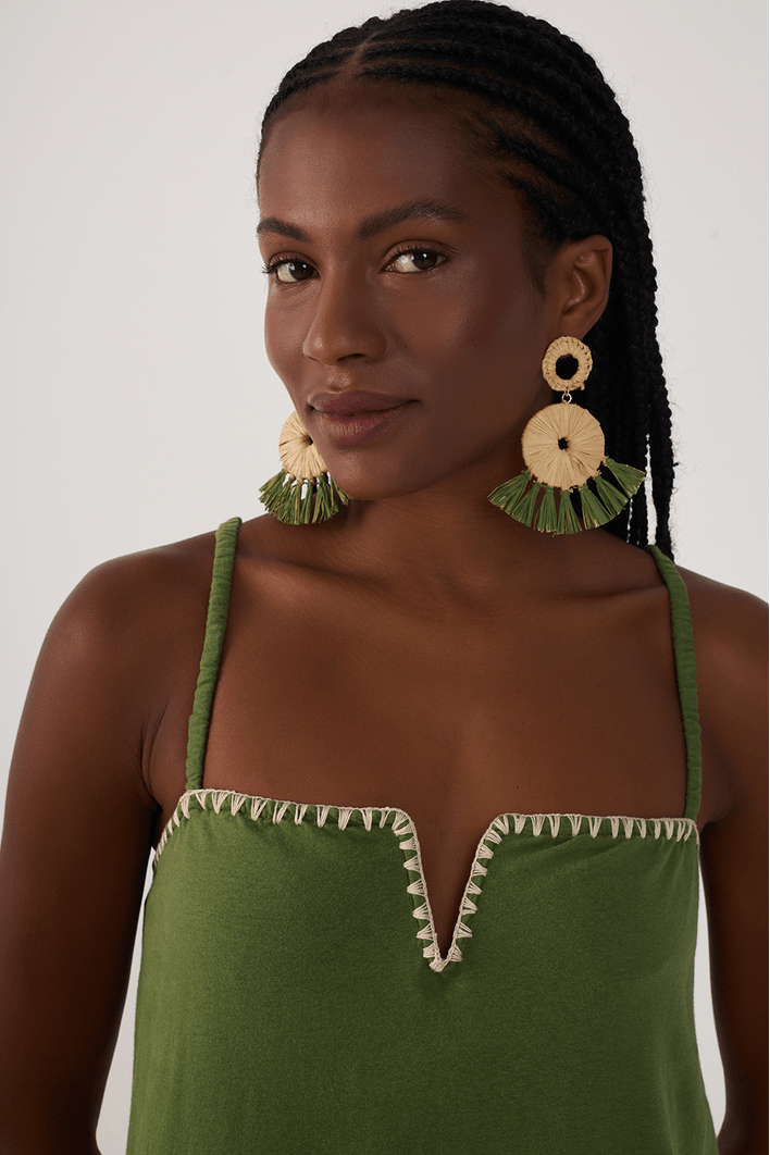 Vestido Bordado Decote