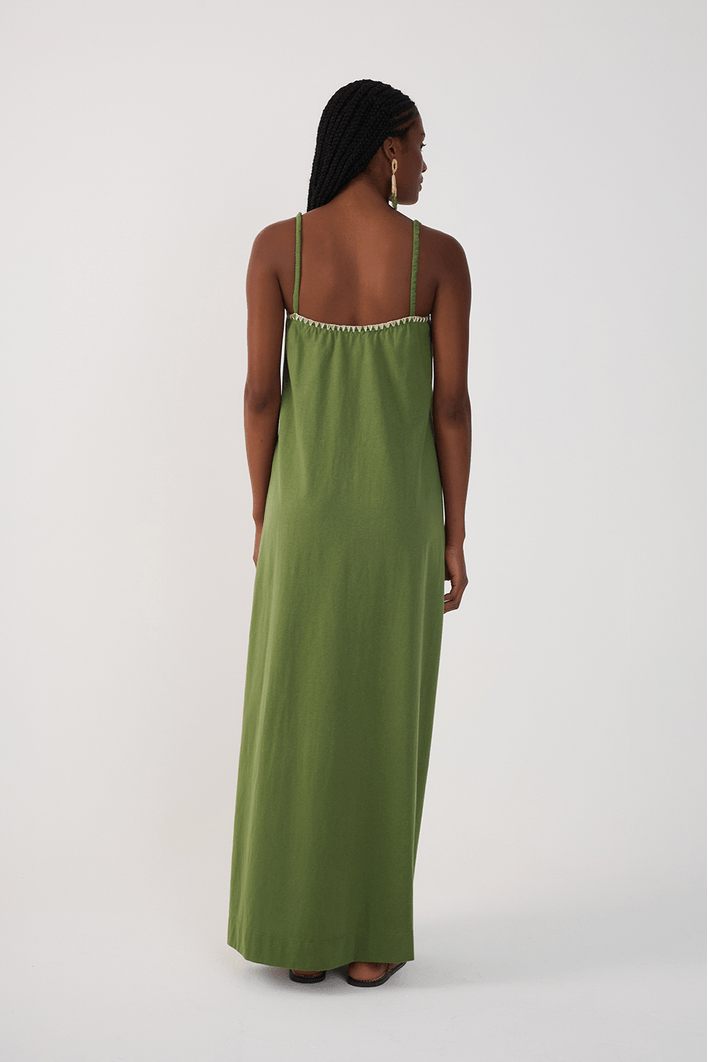 Vestido Bordado Decote