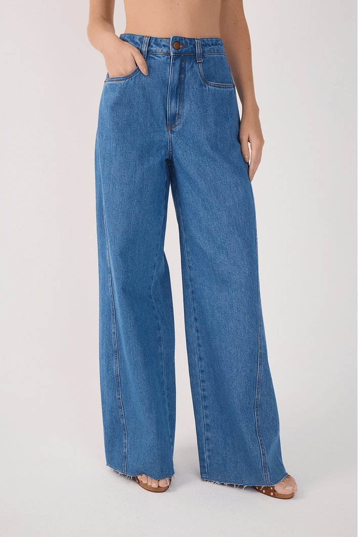 Calça Jeans Costura Deslocada
