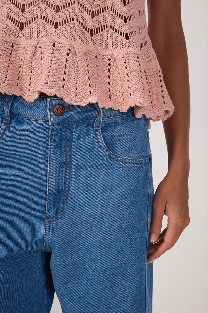 Bermuda Jeans Costura Deslocada