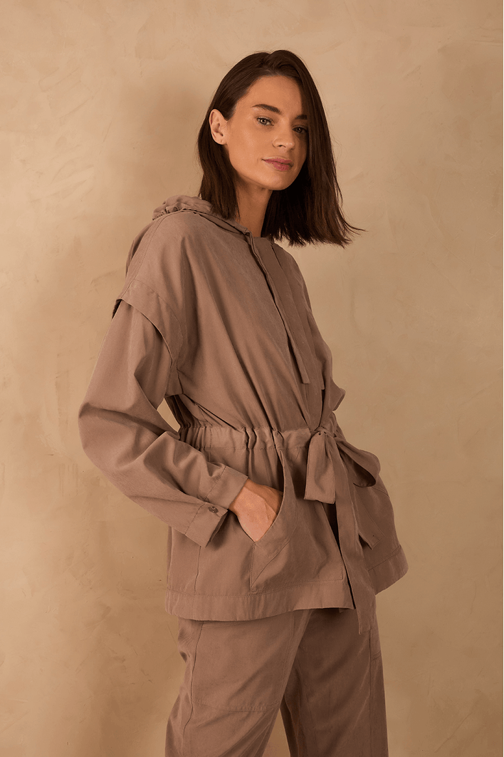 Parka Com Faixa Cintura