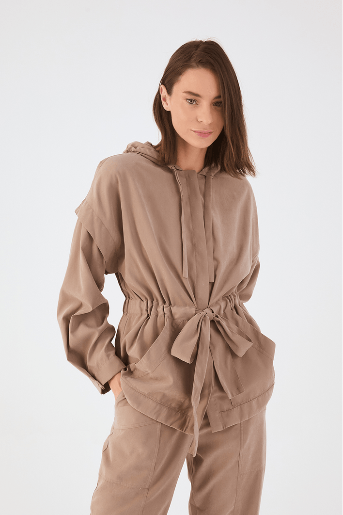 Parka Com Faixa Cintura
