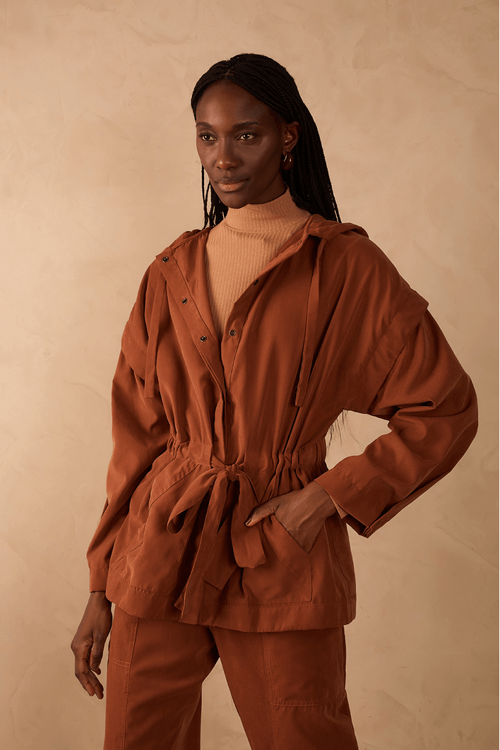 Parka Com Faixa Cintura