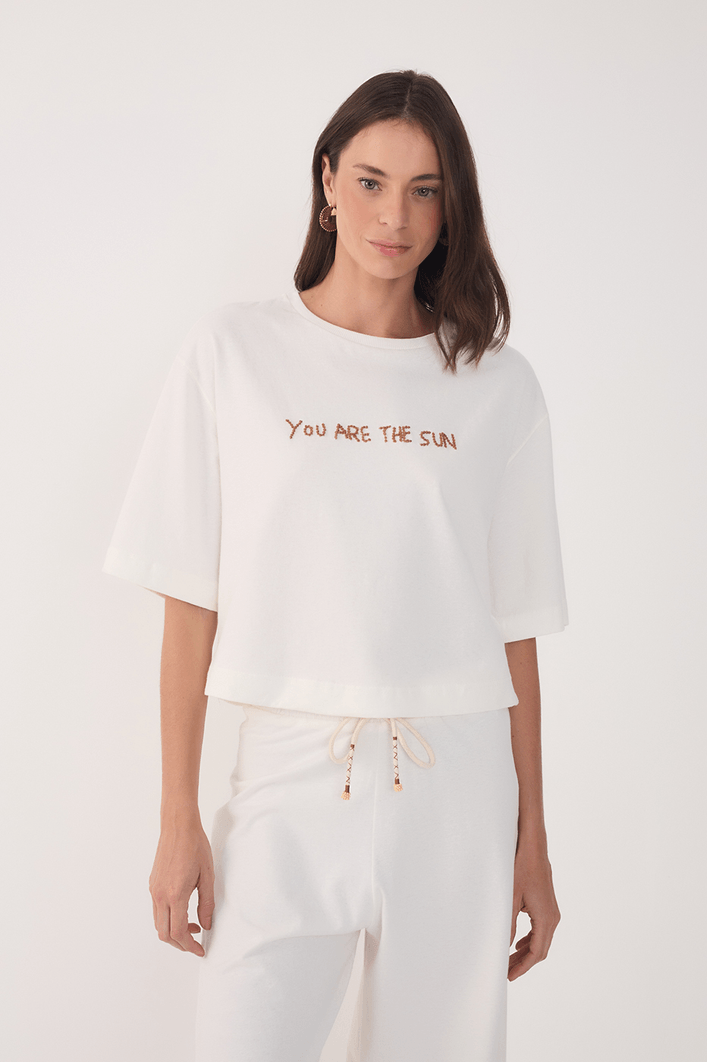 Blusa Básica Com Bordado