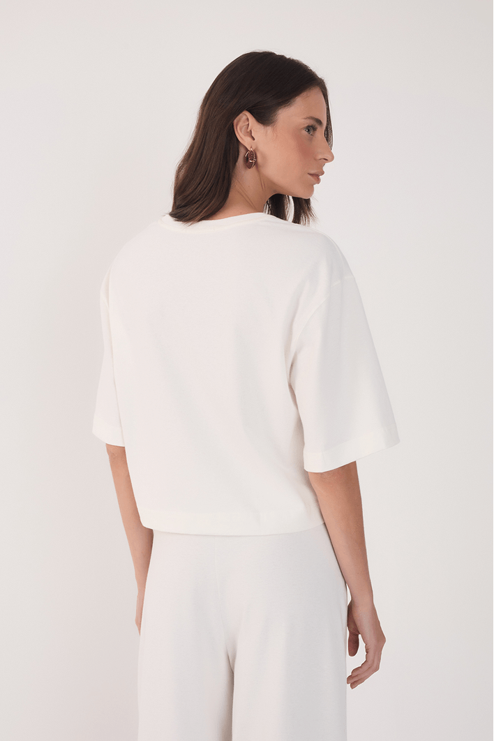 Blusa Básica Com Bordado