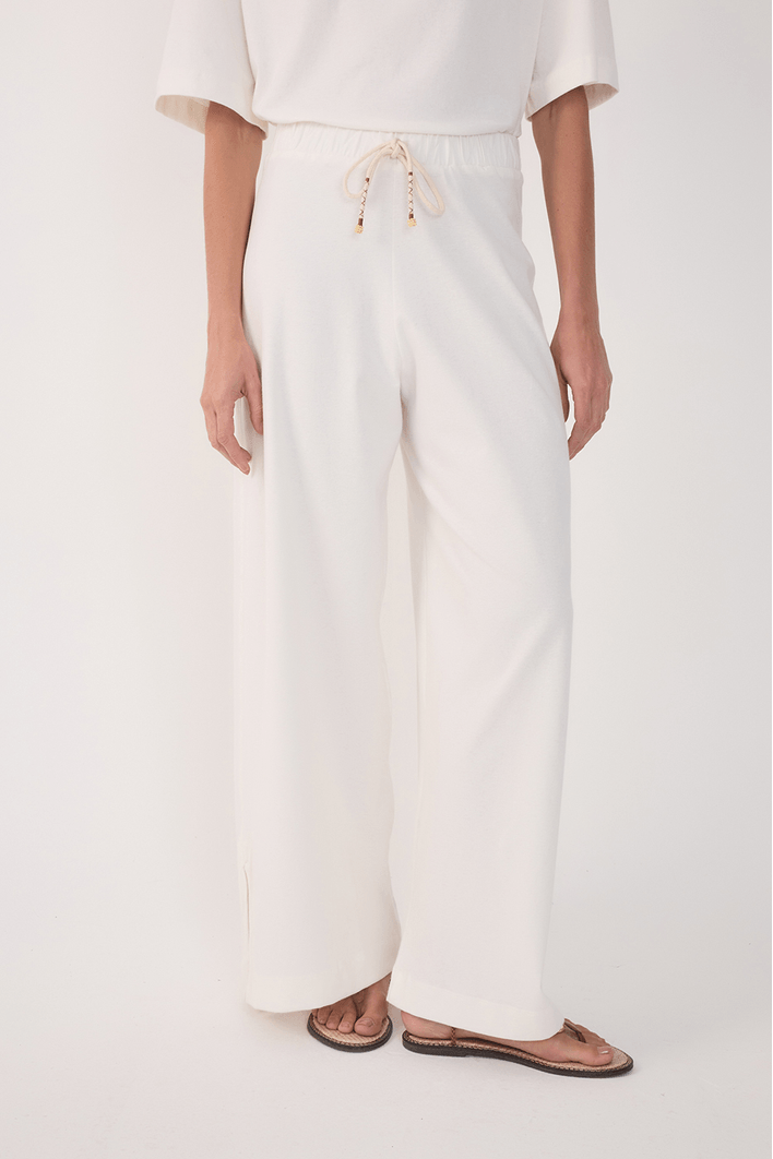 Calça Com Cadarço