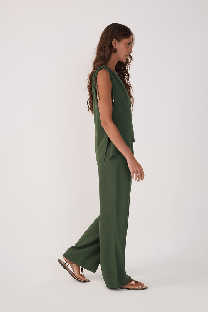 Calça Bolso Deslocado