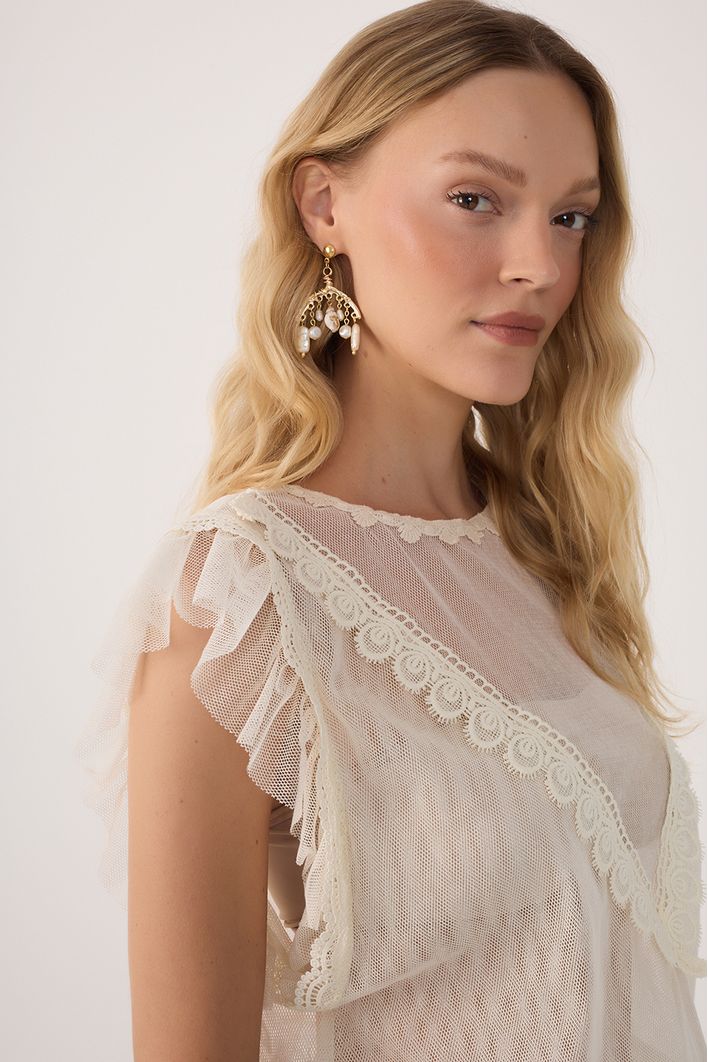 Batinha Tule Com Rendas