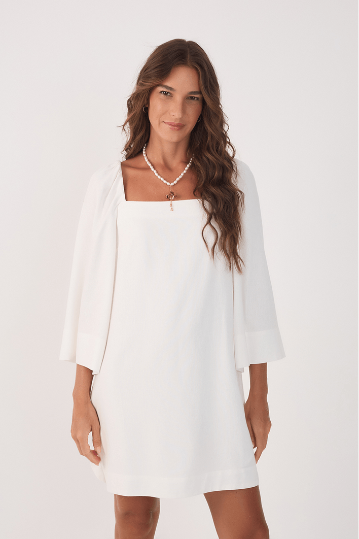 Vestido Curto Linho Retinho
