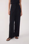 Calça Bolso Deslocado