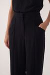 Calça Bolso Deslocado