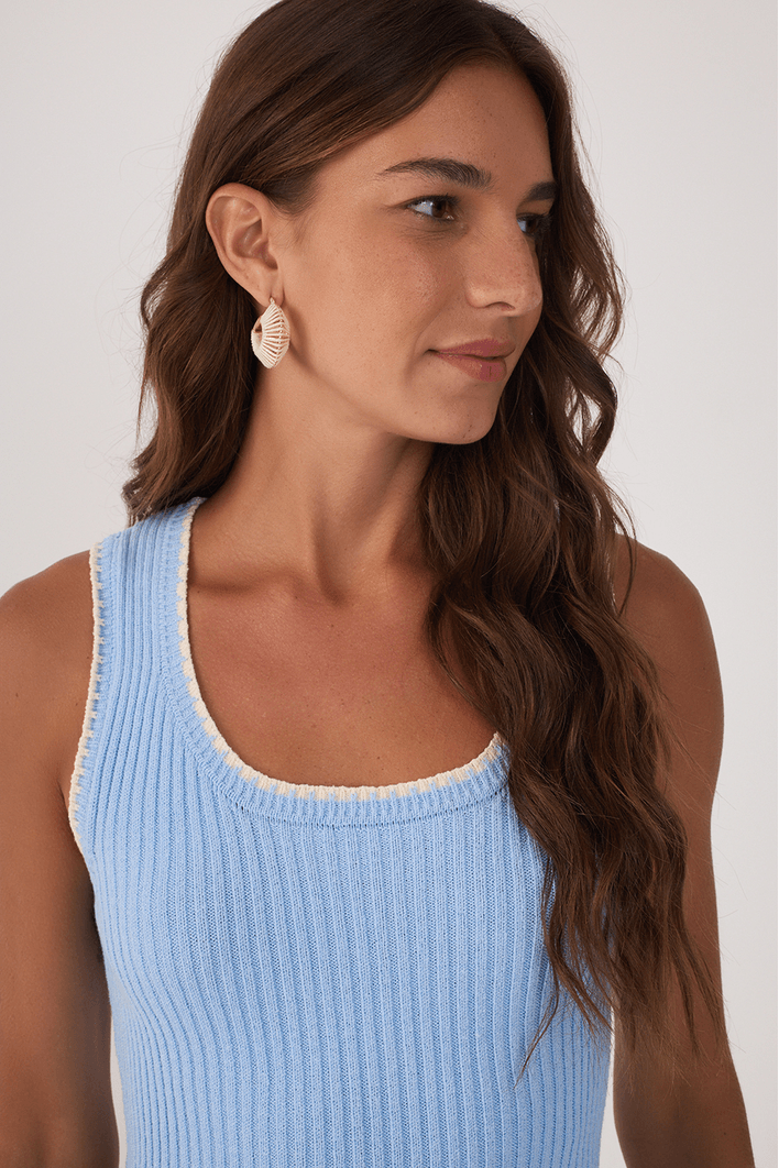 Blusa Tricot Decote Bordado