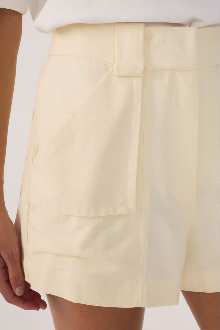 Short Linho Bolsos Frente