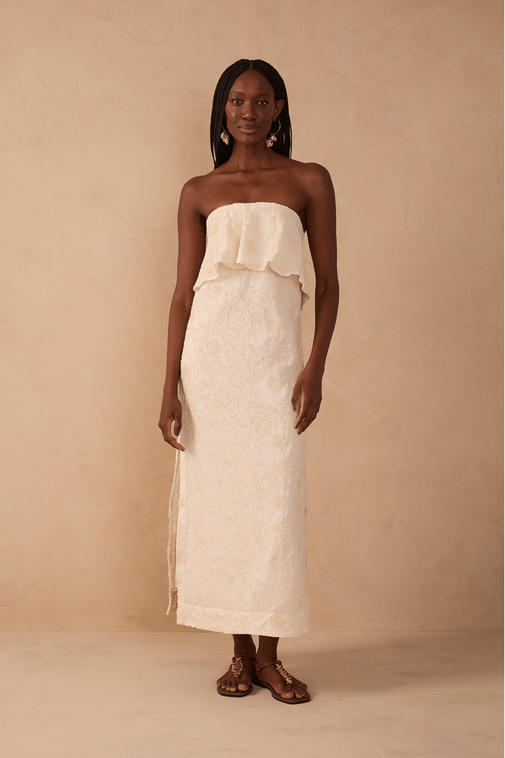 Vestido Midi Bordado Cadarço