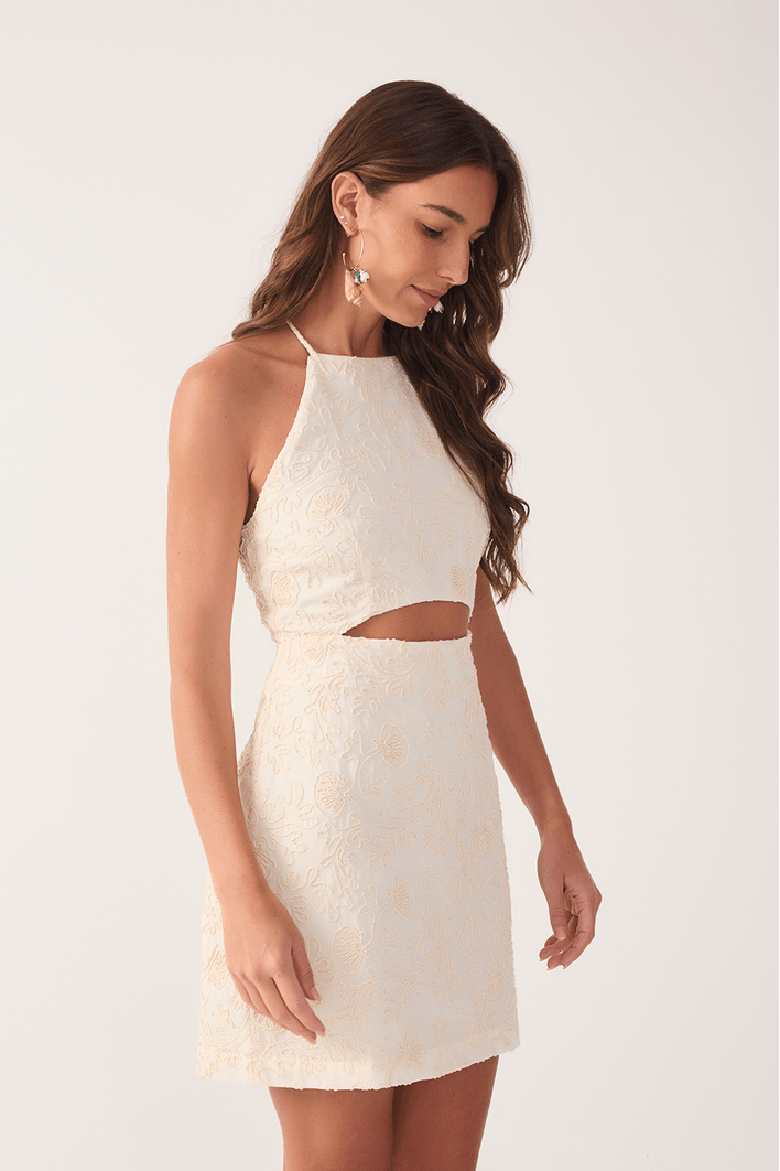 Vestido Curto Bordado