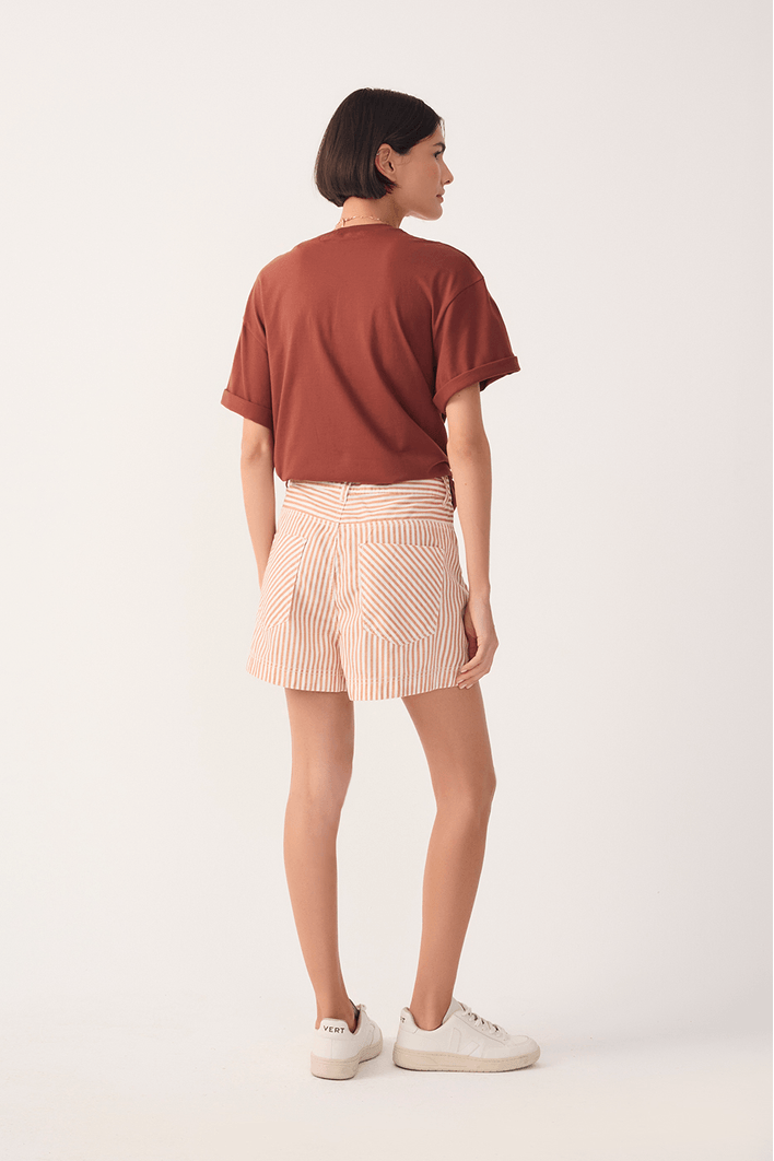 Short Sarja Listras