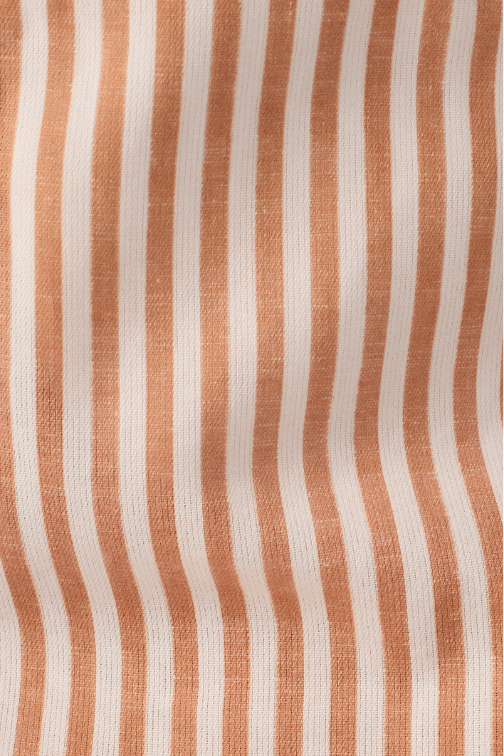 Short Sarja Listras