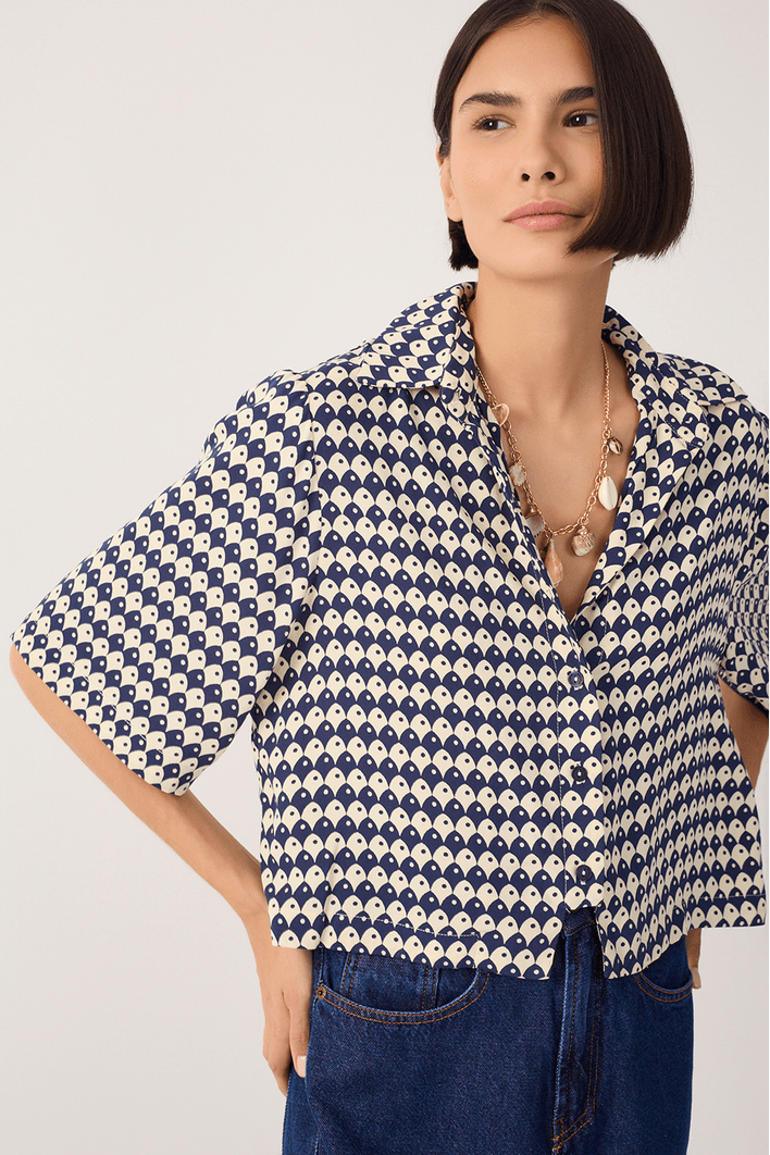 Camisa Cropped Estampa Escama Azul