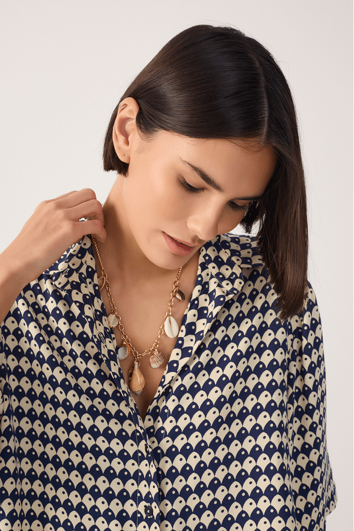 Camisa Cropped Estampa Escama Azul