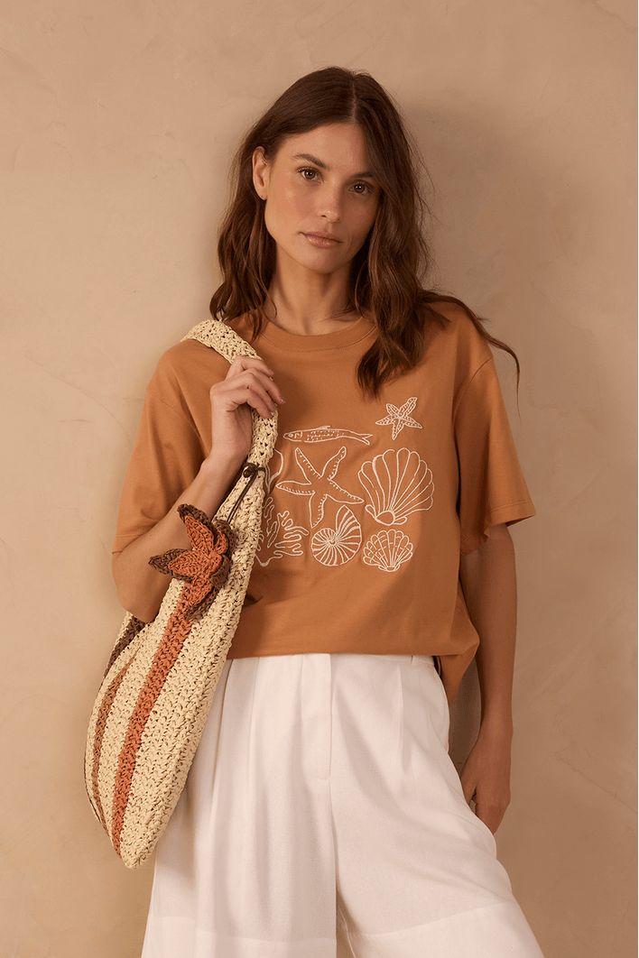 T-shirt Bordado Conchas