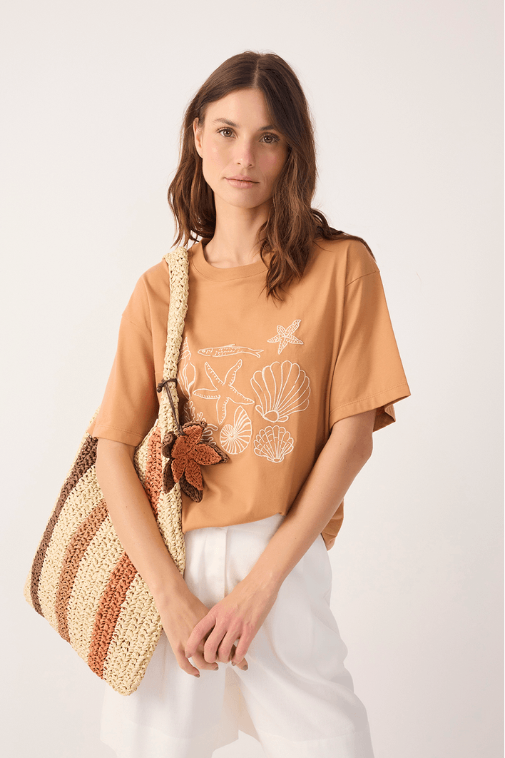 T-shirt Bordado Conchas