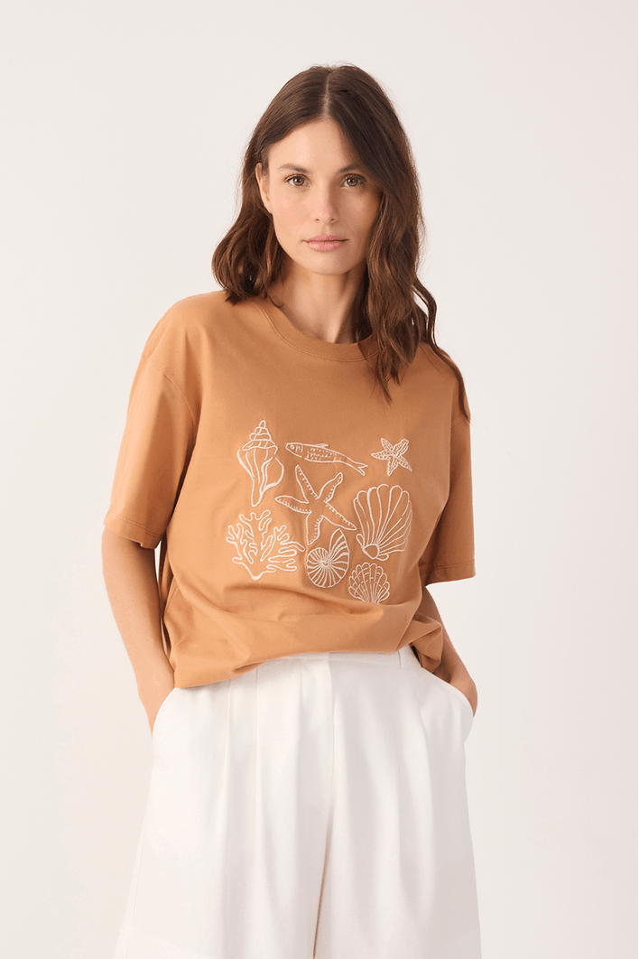 T-shirt Bordado Conchas