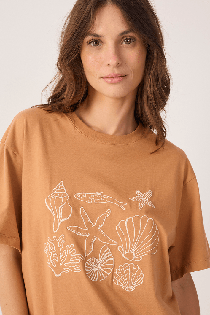 T-shirt Bordado Conchas