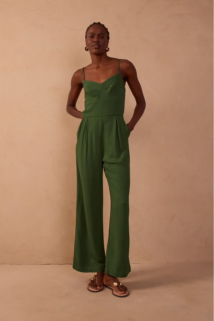 Macacão Busto Recortado