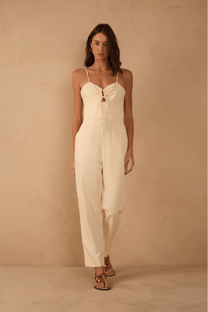 Macacao Linho Busto Vazado