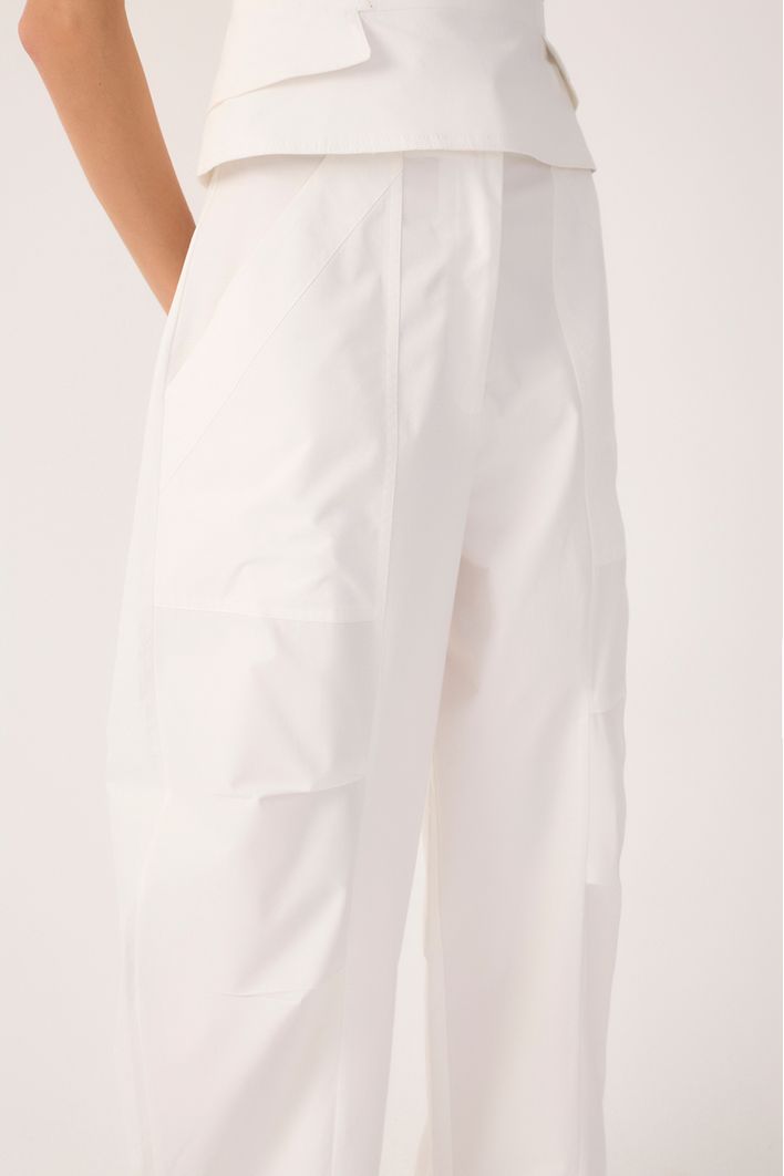 Calça Algodão Pregas Pernas