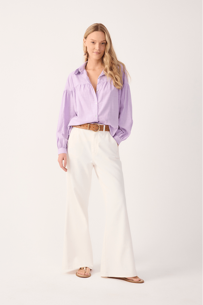 Calça Sarja Alfaiataria Flare