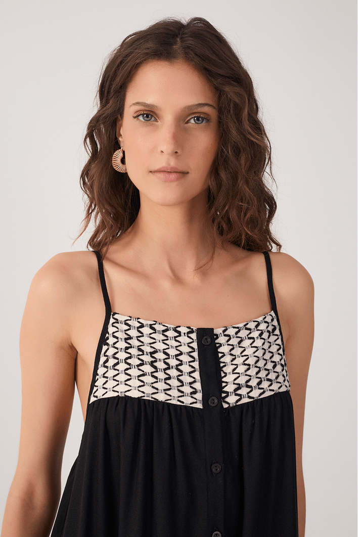 Vestido Cropped Linho Pala Bordada