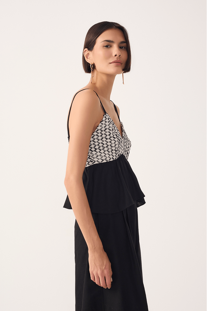 Blusa Linho Busto Tarrafa