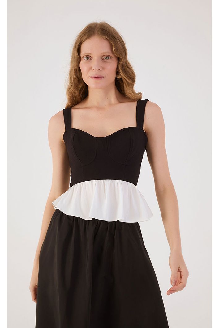 Blusa Busto Estruturado Peplum