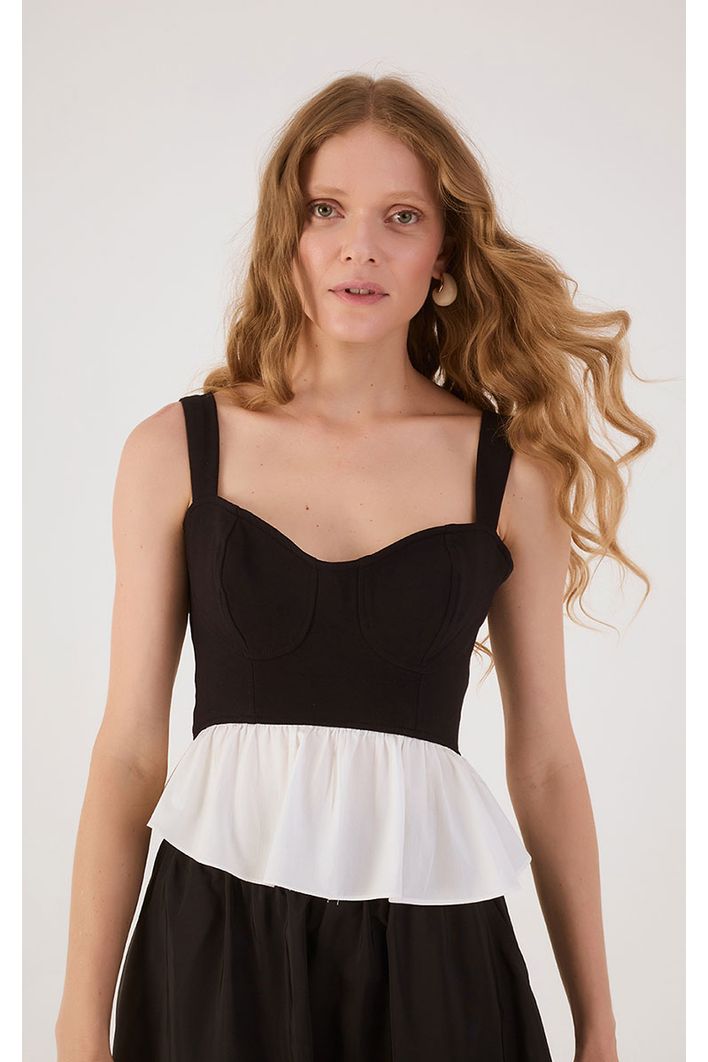 Blusa Busto Estruturado Peplum