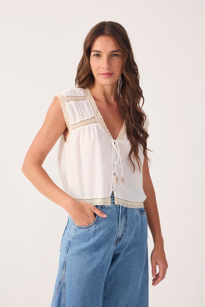 Blusa Voil Entremeio