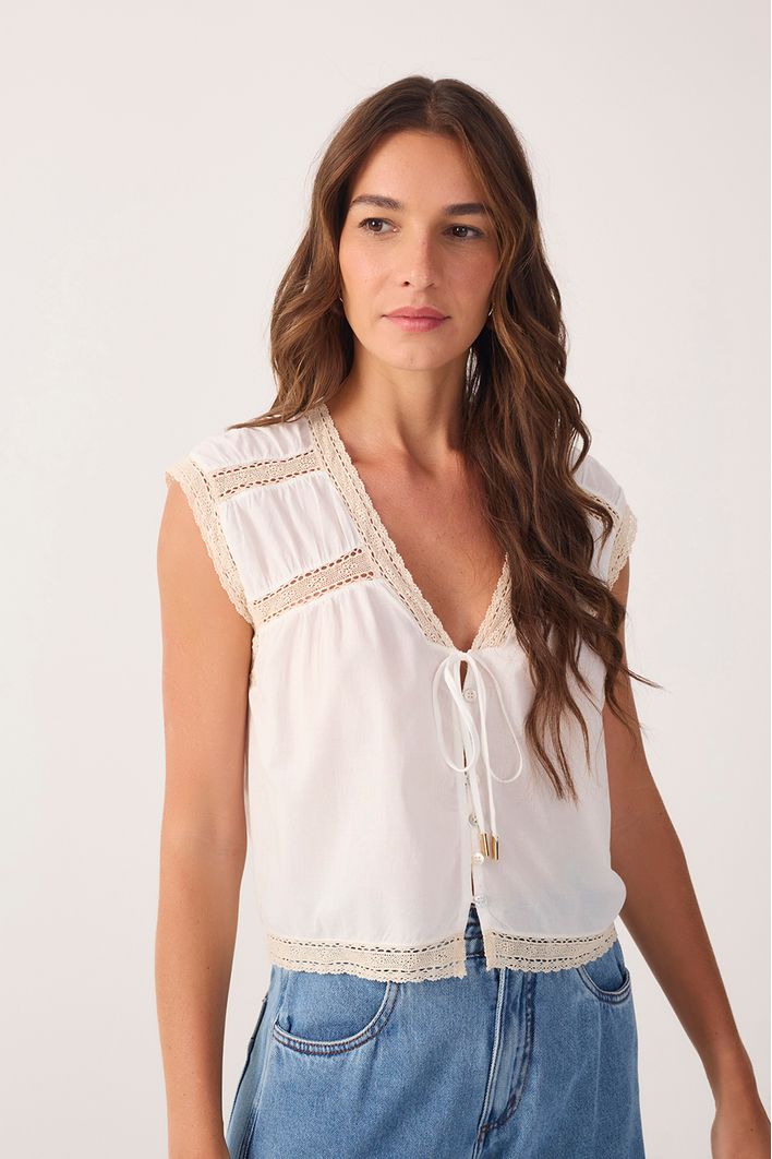 Blusa Voil Entremeio