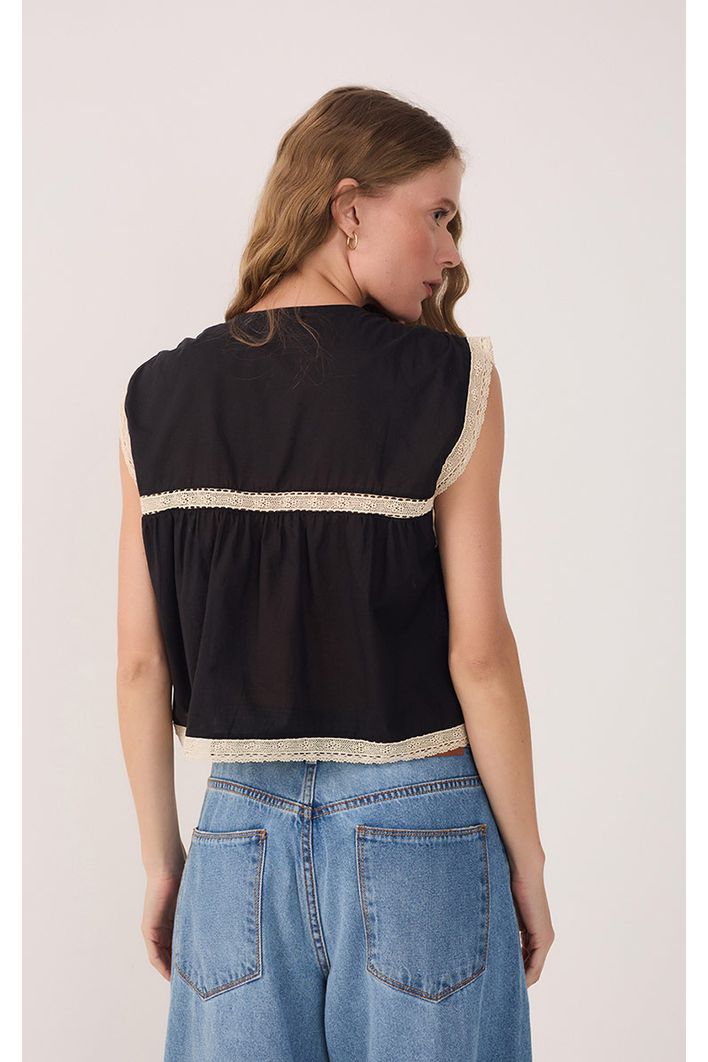 Blusa Voil Entremeio