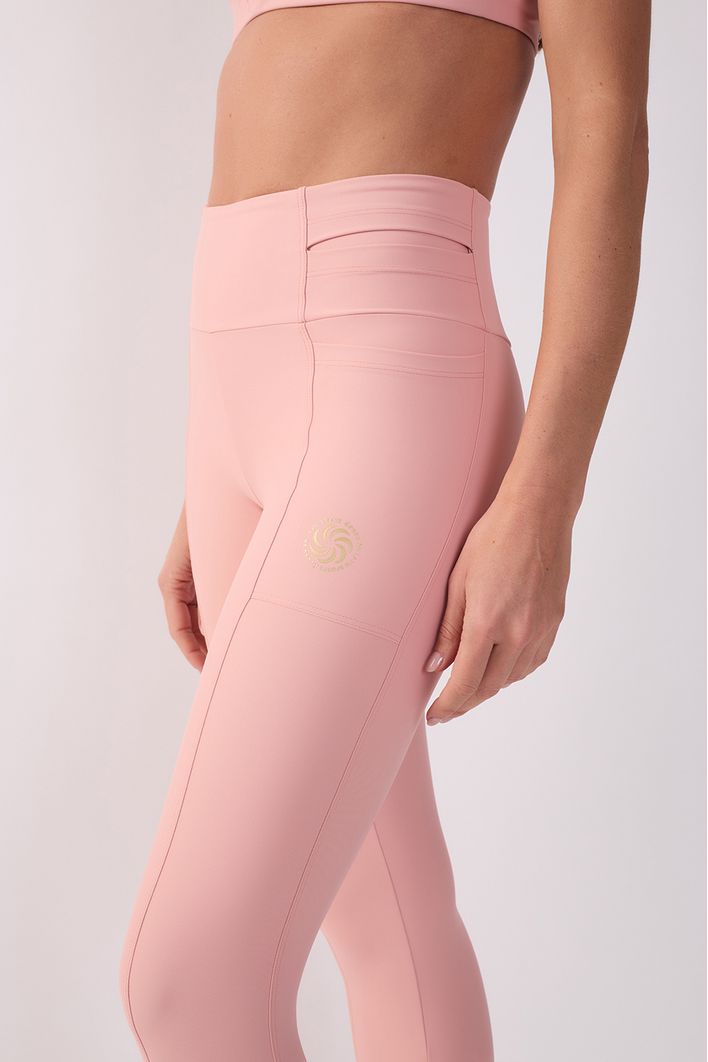Calça de Compressão Com Multibolsos