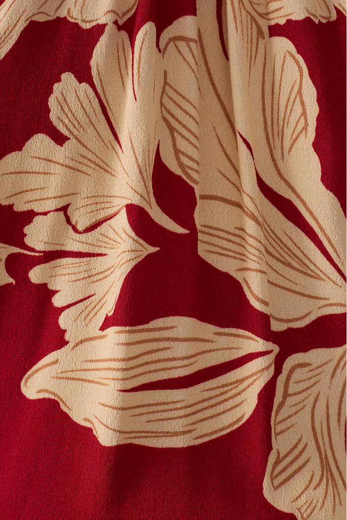 Blusa Estampa Pétala Vermelha