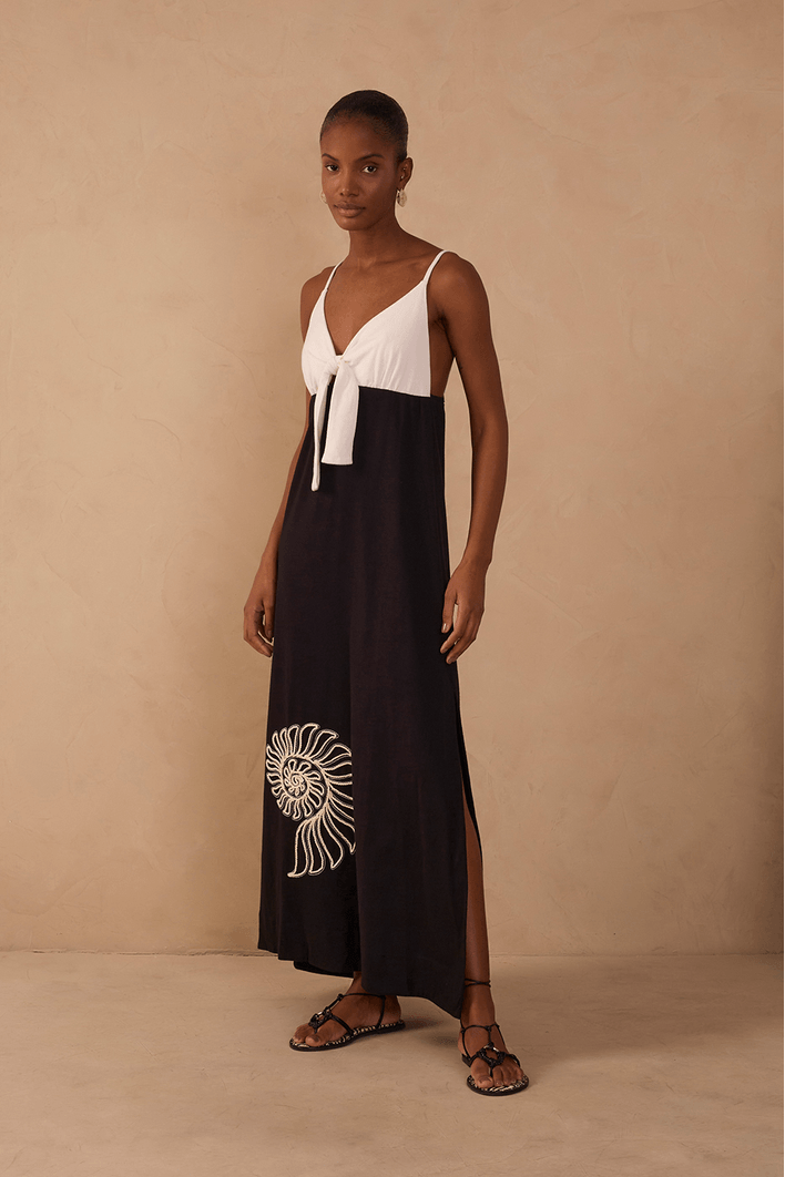 Vestido Bordado Concha