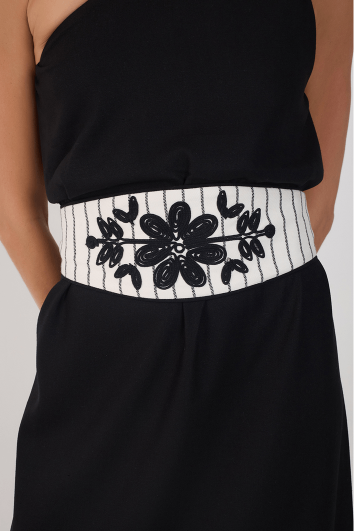 Vestido Cropped Linho Pala Bordada