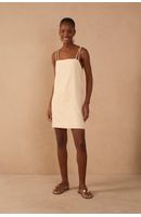Vestido Curto Detalhe Alça