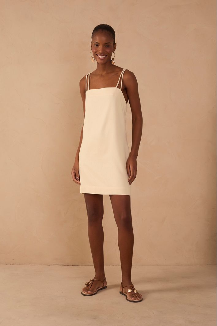 Vestido Curto Detalhe Alça