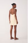 Vestido Curto Detalhe Alça